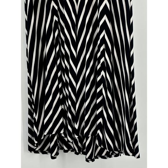 Women’s Chevron Striped Swing Dress XL Black and White Sleeveless A-Line Casual - Picture 4 of 8
